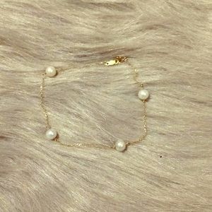 Vintage 4 pearl dainty bracelet